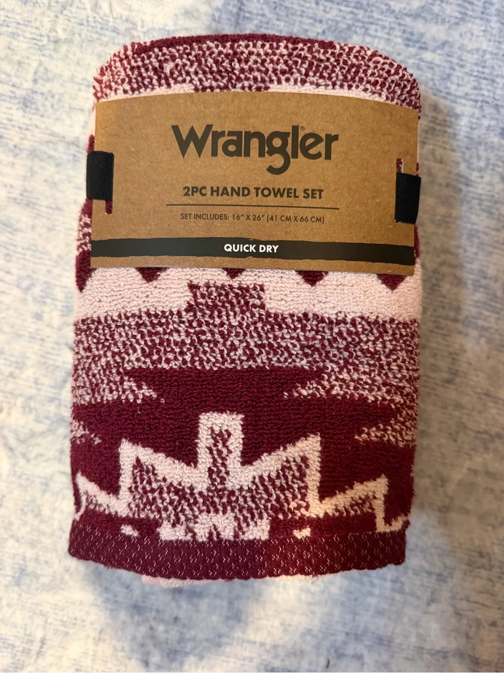 Wrangler Aztec-Pattern Hand Towels in Burgundy and Light Pink
